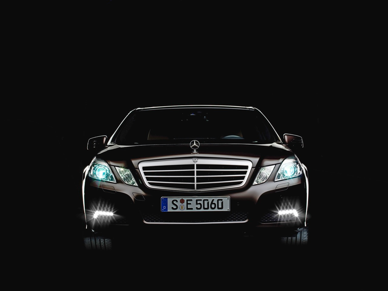 Illustration for article titled 2010 Mercedes E-Class: Mega Gallery